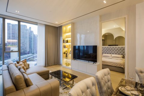 Condo in Bangkok, Thailand, 2 bedrooms  № 181218 - photo 1