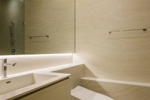 Condo in Bangkok, Thailand, 2 bedrooms  № 181218 - photo 15