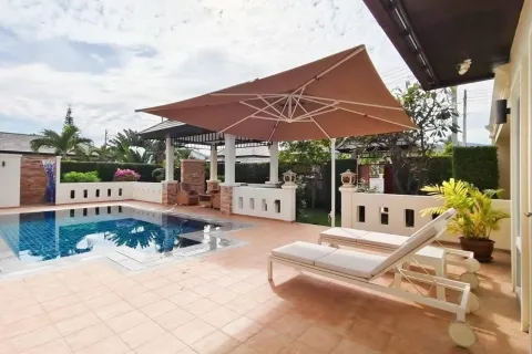 Villa in Hua Hin, Thailand 3 bedrooms № 168849 - photo 13
