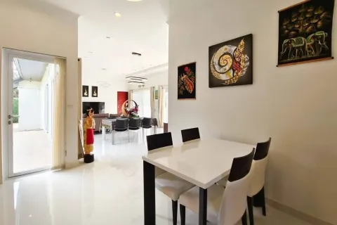 Villa in Hua Hin, Thailand 3 bedrooms № 168849 - photo 6