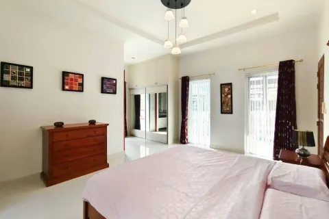 Villa in Hua Hin, Thailand 3 bedrooms № 168849 - photo 7