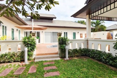 Villa in Hua Hin, Thailand 3 bedrooms № 168849 - photo 19
