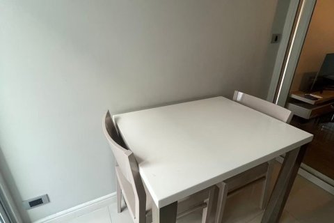 Studio dans le Condo à Watthana, Bangkok, Thaïlande  № 168847 - photo 2