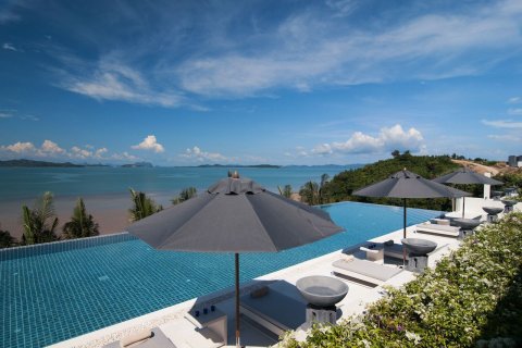 Villa in Pa Klok, Thailand 6 bedrooms № 168852 - photo 2