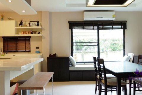 Maison à Chiang Mai, Thaïlande 3 chambres № 162629 - photo 12