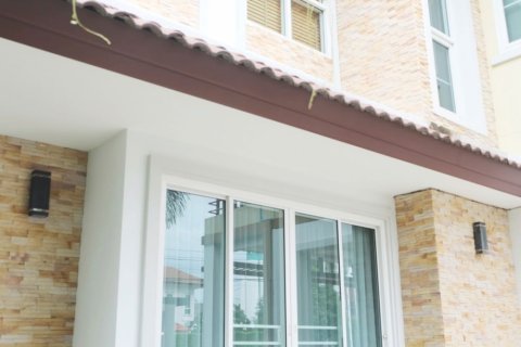 House in Chiang Mai, Thailand 4 bedrooms № 162635 - photo 8