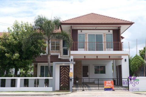 House in Chiang Mai, Thailand 4 bedrooms № 162635 - photo 1