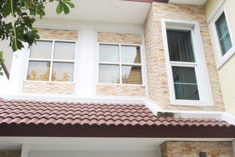 House in Chiang Mai, Thailand 4 bedrooms № 162635 - photo 9