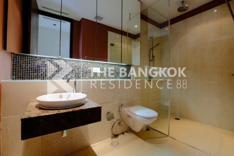 Condo in Bangkok, Thailand, 2 bedrooms № 184399 - photo 7