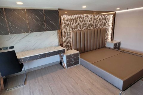 Duplex in Watthana, Bangkok, Thailand 4 bedrooms № 160420 - photo 10