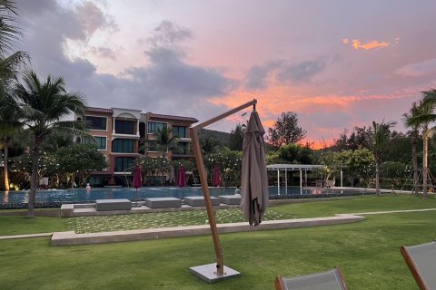 Кондоминиум с 3 спальнями в Хуа Хине, Таиланд № 150165 - фото 16