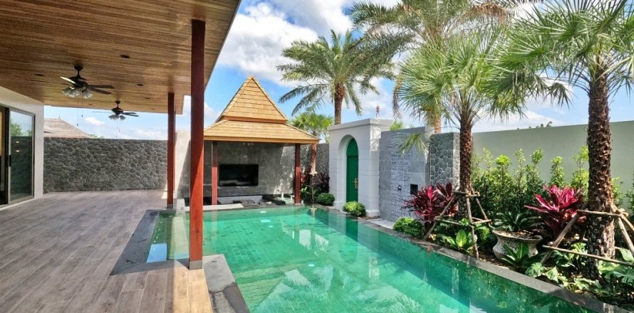 Villa in Bang Tao, Thailand 3 bedrooms № 179811