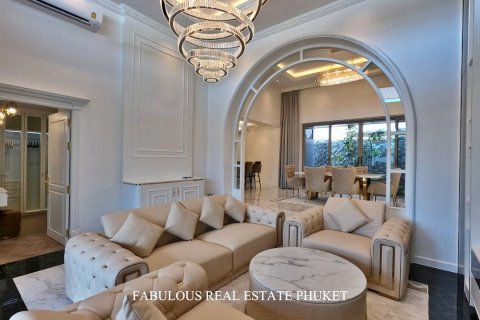 Villa in Bang Tao, Thailand 3 bedrooms № 179811 - photo 5