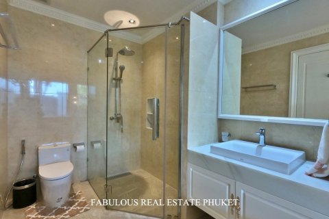 Villa in Bang Tao, Thailand 3 bedrooms № 179811 - photo 21