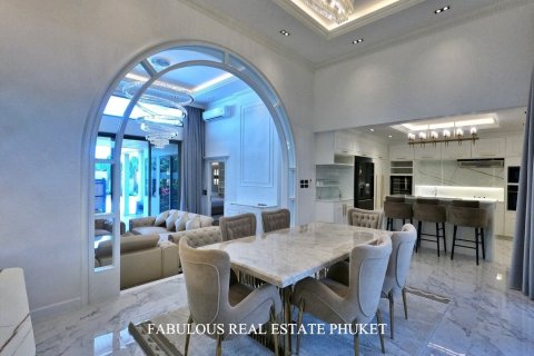 Villa in Bang Tao, Thailand 3 bedrooms № 179811 - photo 18