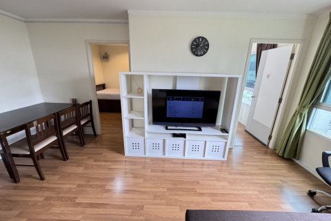 Condo in Huai Khwang, Bangkok, Thailand, 2 bedrooms  № 136944 - photo 10