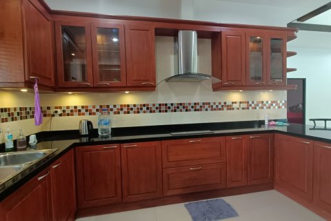 Villa à Pattaya, Thaïlande 3 chambres № 136947 - photo 17