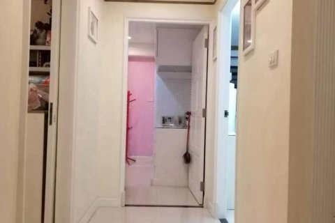 Condo in Bangkok, Thailand, 3 bedrooms  № 156814 - photo 6