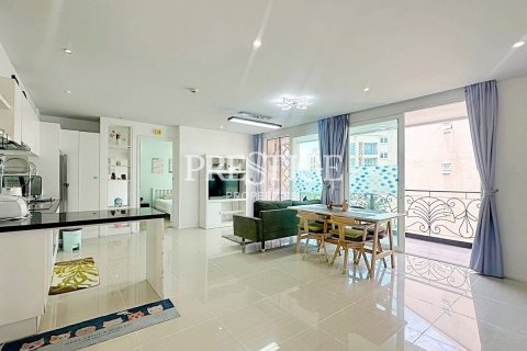 Condo in Pattaya, Thailand, 2 bedrooms  № 198360