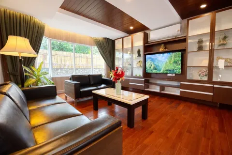 Casa de 7 dormitorios en Pattaya, Tailandia № 211065 - foto 27