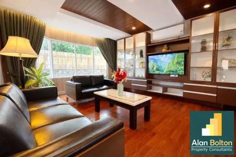 Casa de 7 dormitorios en Pattaya, Tailandia № 211065 - foto 12