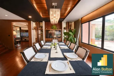 Casa de 7 dormitorios en Pattaya, Tailandia № 211065 - foto 3