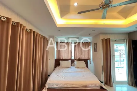 Condominio de 2 dormitorios en Pattaya, Tailandia № 211067 - foto 12