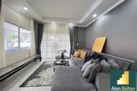 Casa de 3 dormitorios en Pattaya, Tailandia № 211068 - foto 9