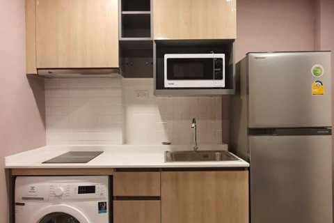 Studio in the Condo in Chatuchak, Bangkok, Thailand  № 156250 - photo 4