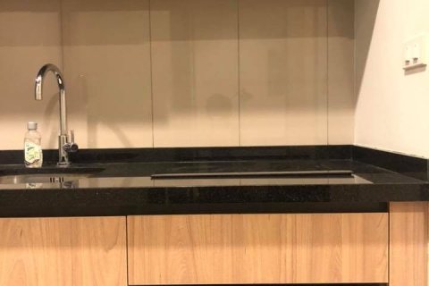 Studio dans le Condo à Watthana, Bangkok, Thaïlande  № 156249 - photo 6