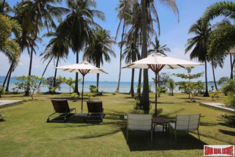 Villa in Surat Thani, Thailand 1 bedroom № 203134 - photo 3
