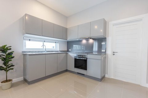 Villa in Hua Hin, Thailand 3 bedrooms № 169979 - photo 6