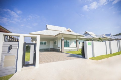 Villa in Hua Hin, Thailand 3 bedrooms № 169978 - photo 4