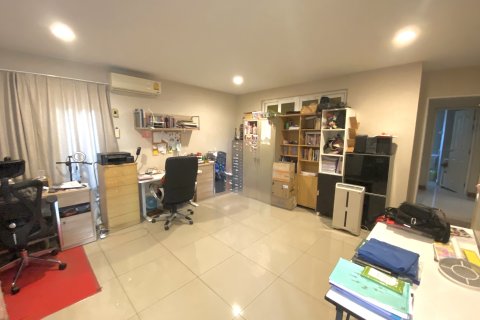 House in Bang Khen, Bangkok, Thailand 6 bedrooms № 154953 - photo 13