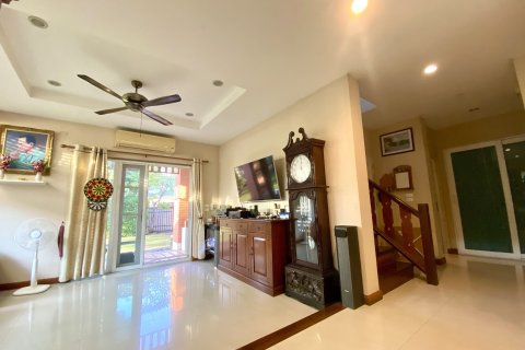 House in Bang Khen, Bangkok, Thailand 6 bedrooms № 154953 - photo 3