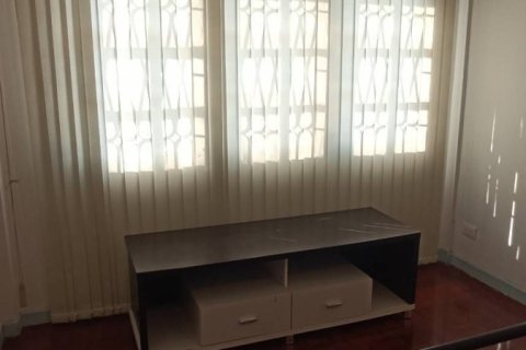 Duplex in Bang Kapi, Bangkok, Thailand 4 bedrooms № 161853 - photo 7
