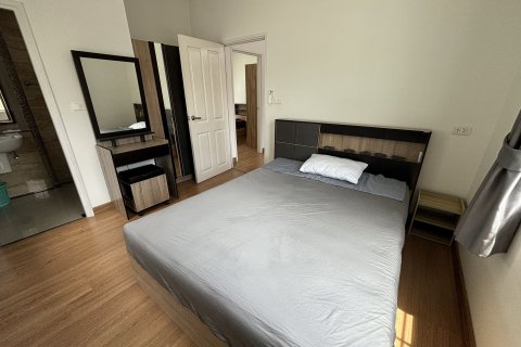 Duplex in Phasi Charoen, Bangkok, Thailand 4 bedrooms № 161855 - photo 9