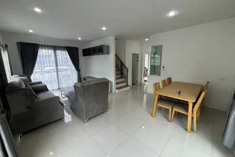 Duplex in Phasi Charoen, Bangkok, Thailand 4 bedrooms № 161855 - photo 3