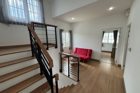 Duplex in Phasi Charoen, Bangkok, Thailand 4 bedrooms № 161855 - photo 6