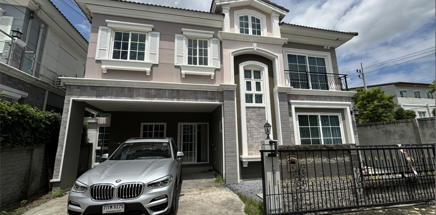 Duplex in Phasi Charoen, Bangkok, Thailand 4 bedrooms № 161855