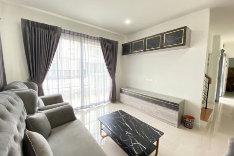 Duplex in Phasi Charoen, Bangkok, Thailand 4 bedrooms № 161855 - photo 2