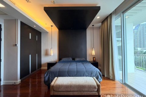 Condo in Pattaya, Thailand, 2 bedrooms  № 194708 - photo 2