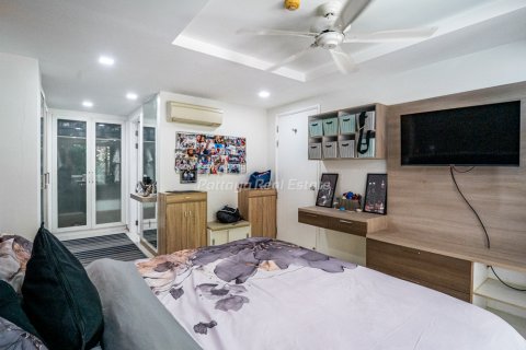 Condo in Bang Lamung, Thailand, 3 bedrooms  № 194706 - photo 14