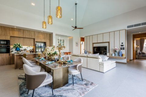 House in Bang Tao, Thailand 4 bedrooms № 153865 - photo 5