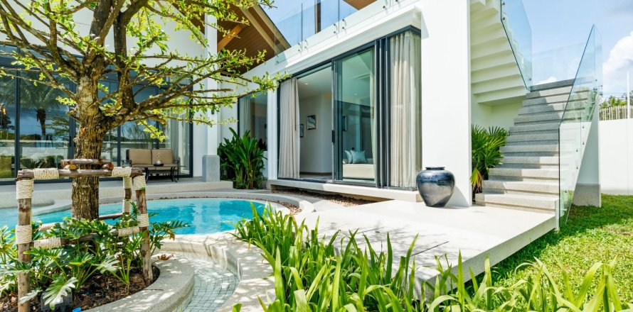 House in Bang Tao, Thailand 3 bedrooms № 153864