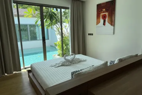 House in Bang Tao, Thailand 3 bedrooms № 153866 - photo 2