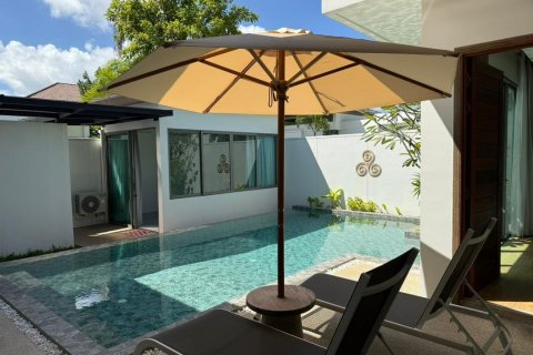 House in Bang Tao, Thailand 3 bedrooms № 153866 - photo 1