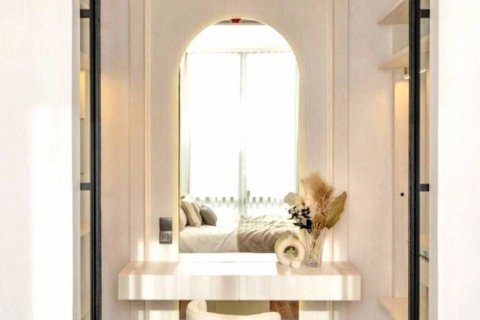 Condo in Bangkok, Thailand, 3 bedrooms  № 117185 - photo 8