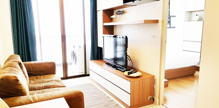 Condo à Bang Na, Bangkok, Thaïlande, 1 chambre  № 143902