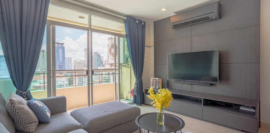 Condo in Bangkok, Thailand, 2 bedrooms  № 143679